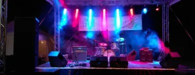 13 üzleti kép KARDOS RENDEZVÉNY KIVITELEZÉS! HANGOSÍTÁS, FÉNY, SZÍNPAD ÉS SZÍNPADFEDÉS! Üzleti szolgáltatások ban/ben Kecskemét BK