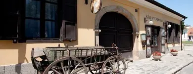 1 üzleti kép KÉHLI VENDÉGLŐ Vendéglátás ban/ben Óbuda PE