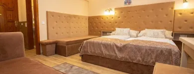 4 üzleti kép KIS PANZIÓ Termálfürdő, gyógyfürdő ban/ben Hajdúszoboszló HB