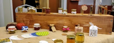 2 üzleti kép KISS CSALÁDI MÉHÉSZET Méhészet ban/ben Székesfehérvár FE