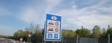 2 üzleti kép KÖLTÖZTETÉS - ÁRUSZÁLLÍTÁS Szállítás, logisztika ban/ben Budapest PE