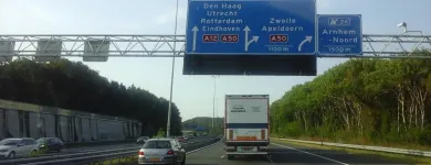 5 üzleti kép KÖLTÖZTETÉS - ÁRUSZÁLLÍTÁS Szállítás, logisztika ban/ben Budapest PE