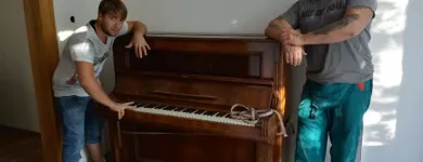 11 üzleti kép KÖLTÖZTETÉS - ÁRUSZÁLLÍTÁS Szállítás, logisztika ban/ben Budapest PE