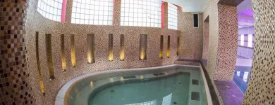 10 üzleti kép KRISTÁLY IMPERIAL HOTEL**** & ESTERHÁZY ÉTTEREM ,TATA Vendéglátás ban/ben Tata KE