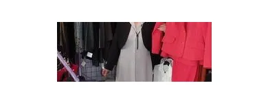 1 üzleti kép MARIKA FÉRFI NÖI DIVATÁRU ÜZLET SZABOSÁG Varroda, ruhatervező ban/ben Budapest