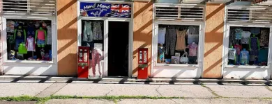 1 üzleti kép MENŐ MANÓ ANGOL GYEREK ÉS FELNŐTT HASZNÁLTRUHA Üzletek ban/ben Szeged CS