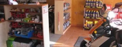 2 üzleti kép MOTOSHOP KFT. Autó-motor alkatrész ban/ben Budapest