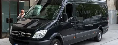 4 üzleti kép PÁRKÁNYI ISTVÁN EGYÉNI VÁLLALKOZÓ Autóbérlés ban/ben Budapest