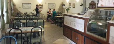 1 üzleti kép PINGVIN ÉTTEREM ÉS HIDEGKONYHA KOMÁROM Éttermek ban/ben Komárom KE