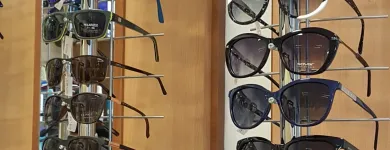 4 üzleti kép PUPILLA OPTIKA SZEMVIZSGÁLAT SZEMÜVEG KÉSZÍTÉS Optika, optikai cikkek ban/ben Debrecen HB