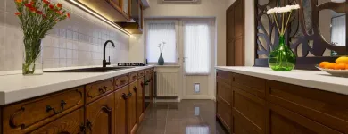 2 üzleti kép REFORM INTERIORS Világítástechnika ban/ben Kecskemét BK