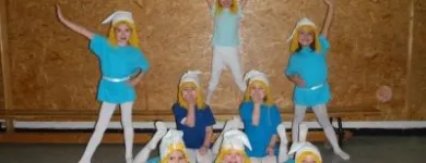 9 üzleti kép REVANS TÁNC Tábor, erdei iskola ban/ben Budapest PE