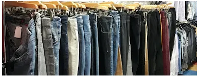 6 üzleti kép SECOND HAND Üzletek ban/ben Győr GS