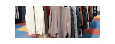 13 üzleti kép SECOND HAND Üzletek ban/ben Győr GS