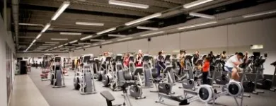 10 üzleti kép SPEEDFIT FITNESZ ÉS SZOLÁRIUM STÚDIÓ FITNESS GYŐR - DUNACENTER Szolárium ban/ben Győr GS