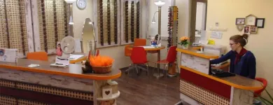 1 üzleti kép SZABÓ OPTIKA Optika, optikai cikkek ban/ben Sárvár VA