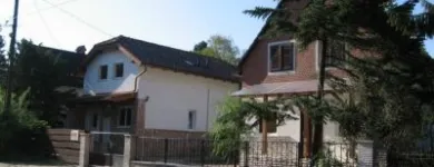 13 üzleti kép SZÁLLÁS TATA Üzleti szolgáltatások ban/ben Tata KE