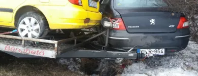 3 üzleti kép TD AUTÓMENTÉS PÉCS Szállítás, logisztika ban/ben Pécs BA