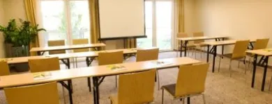 9 üzleti kép VELENCE RESORT & SPA**** SZÁLLODA ÉS WELLNESSFÜRDŐ Termálfürdő, gyógyfürdő ban/ben Velence FE