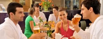 12 üzleti kép VELENCE RESORT & SPA**** SZÁLLODA ÉS WELLNESSFÜRDŐ Termálfürdő, gyógyfürdő ban/ben Velence FE
