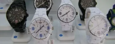 4 üzleti kép ZVEKKER ÓRASZALON Üzletek ban/ben Békéscsaba BC