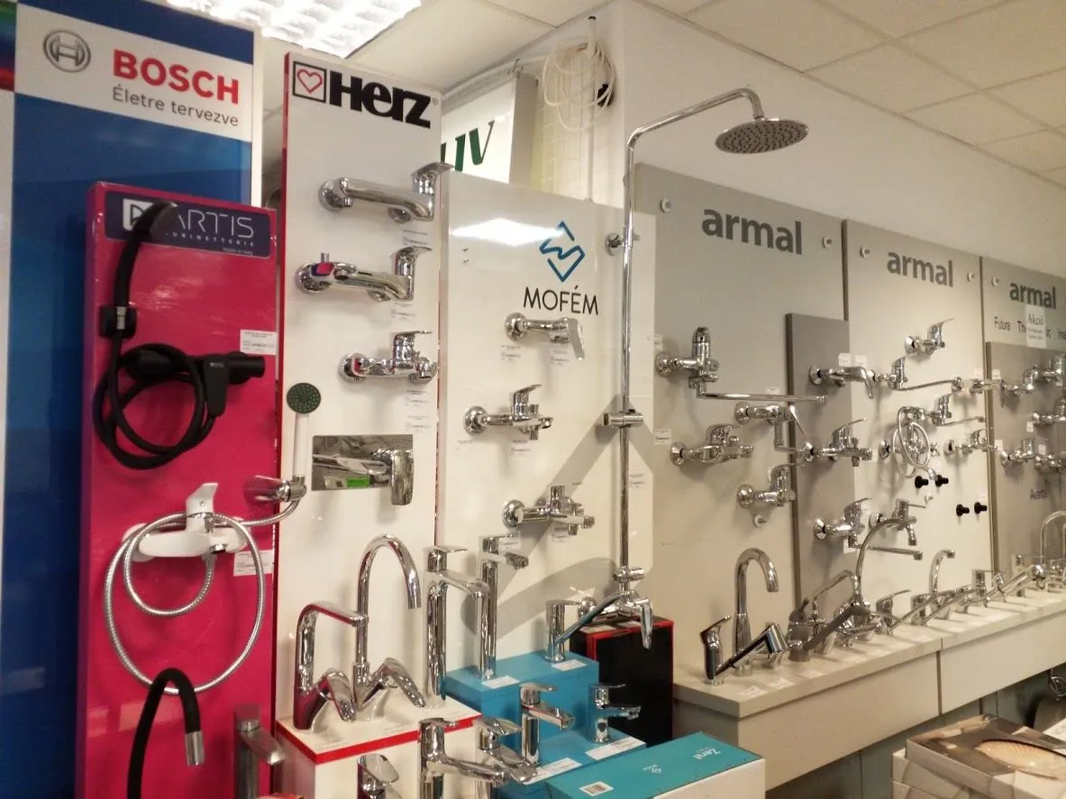 11 üzleti kép STADION SZERELVÉNYBOLT