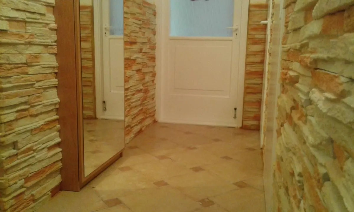 1 üzleti kép SZIKLAFORMA