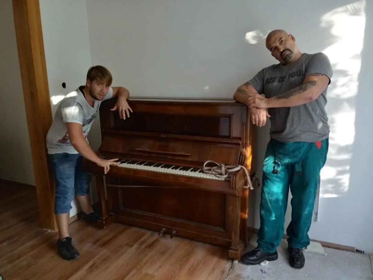 11 üzleti kép KÖLTÖZTETÉS - ÁRUSZÁLLÍTÁS