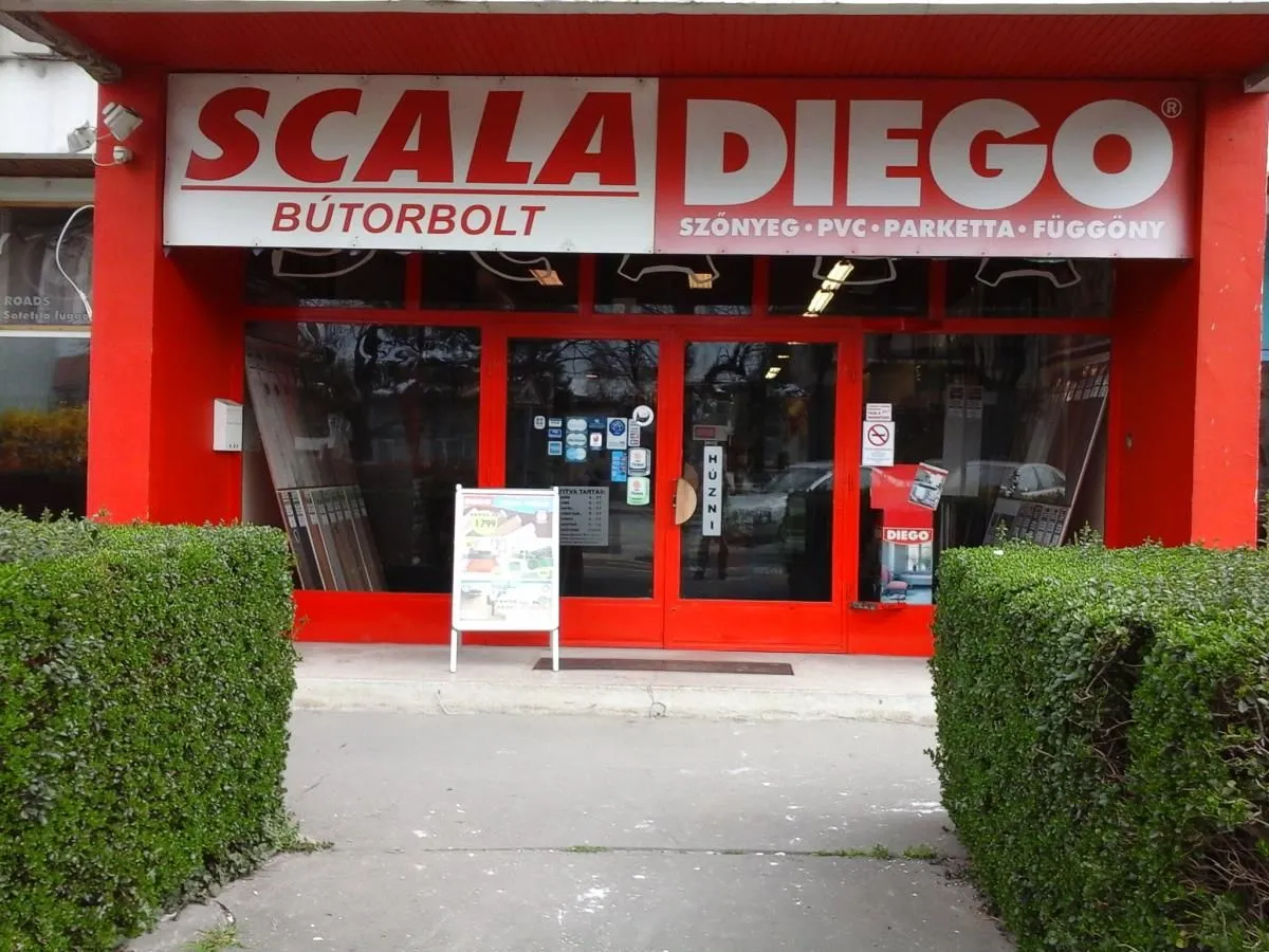 8 üzleti kép SCALABÚTOR - DIEGO ÜZLET KAPUVÁR