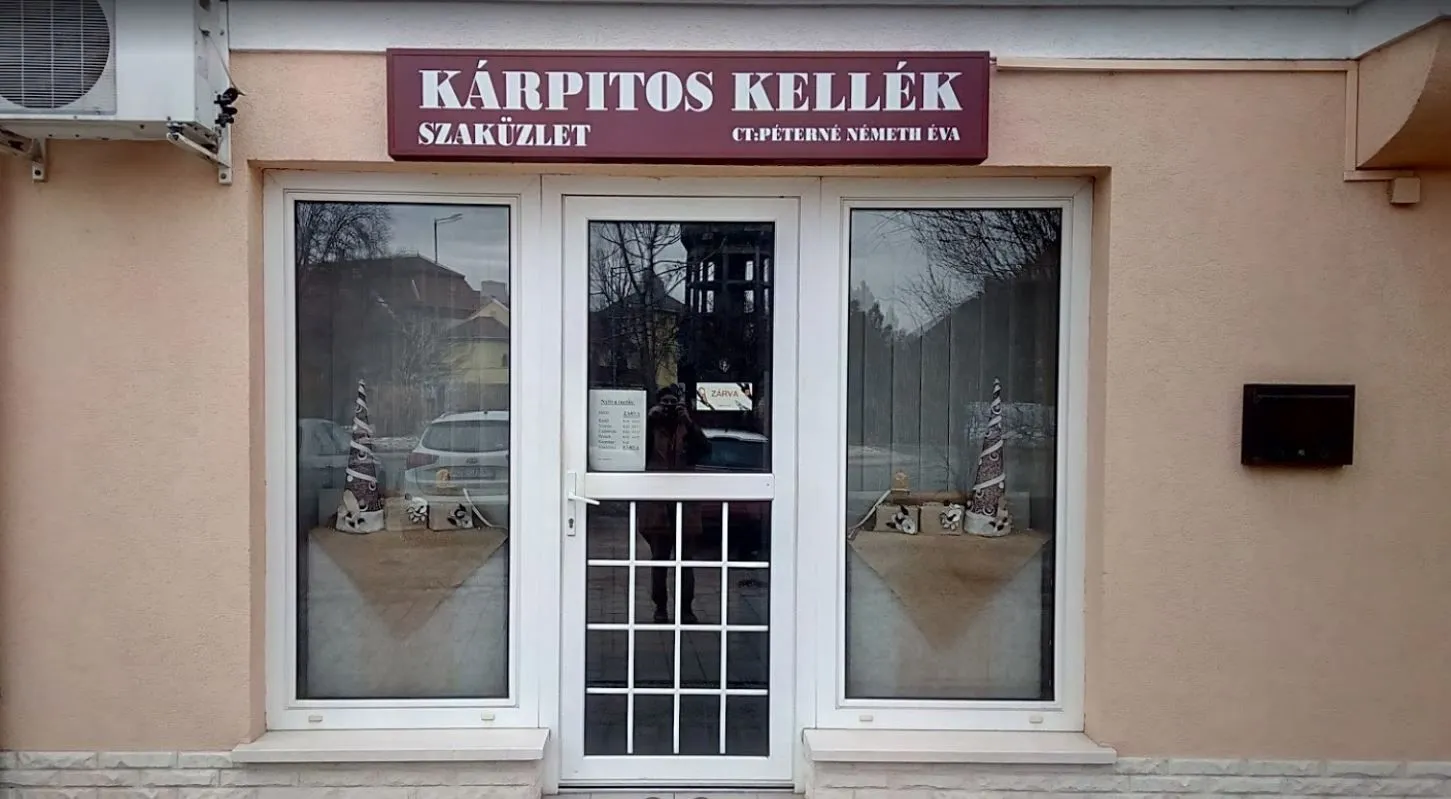 3 üzleti kép KÁRPITOS KELLÉK SZAKÜZLET
