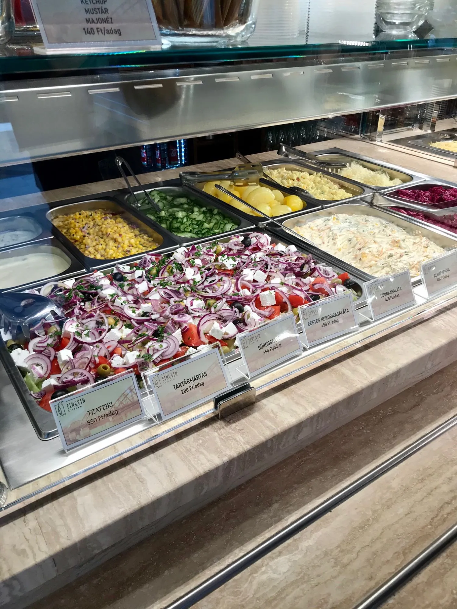 4 üzleti kép PINGVIN ÉTTEREM ÉS HIDEGKONYHA KOMÁROM