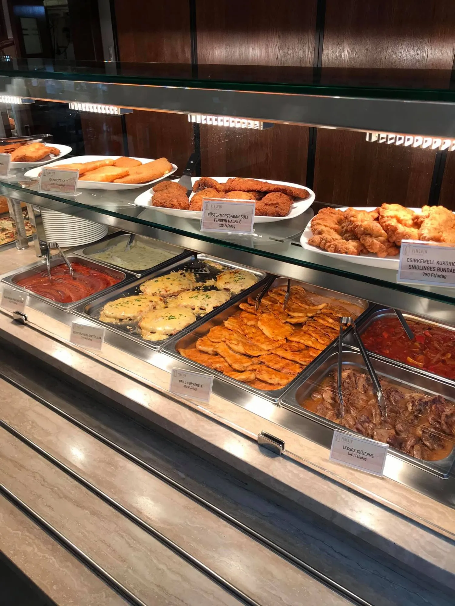 13 üzleti kép PINGVIN ÉTTEREM ÉS HIDEGKONYHA KOMÁROM