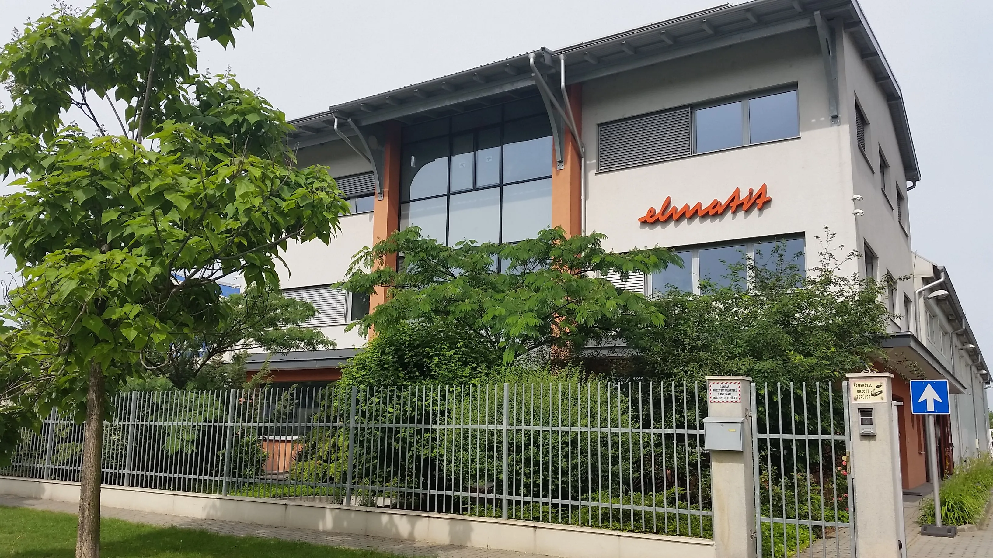2 üzleti kép ELMATIT KERESKEDELMI KFT.