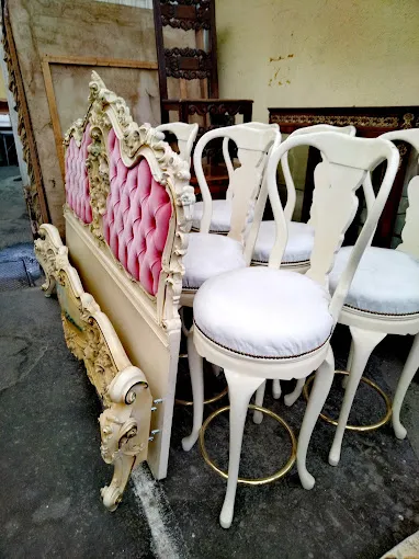 5 üzleti kép ECSERI MERCATO DELLE PULCI - GOODAPEST