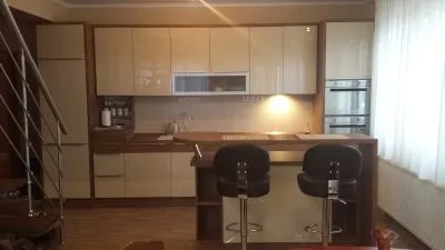3 üzleti kép KONYHAHÁZ