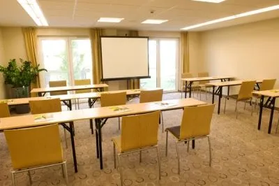 9 üzleti kép VELENCE RESORT & SPA**** SZÁLLODA ÉS WELLNESSFÜRDŐ