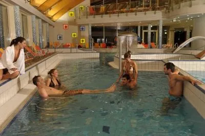 23 üzleti kép VELENCE RESORT & SPA**** SZÁLLODA ÉS WELLNESSFÜRDŐ