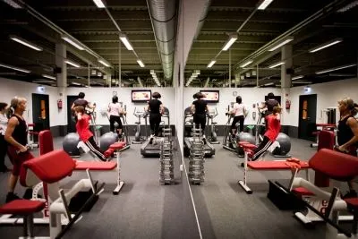 6 üzleti kép SPEEDFIT FITNESZ ÉS SZOLÁRIUM STÚDIÓ FITNESS GYŐR - DUNACENTER