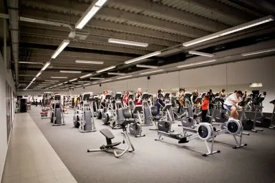 10 üzleti kép SPEEDFIT FITNESZ ÉS SZOLÁRIUM STÚDIÓ FITNESS GYŐR - DUNACENTER