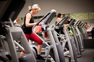 11 üzleti kép SPEEDFIT FITNESZ ÉS SZOLÁRIUM STÚDIÓ FITNESS GYŐR - DUNACENTER