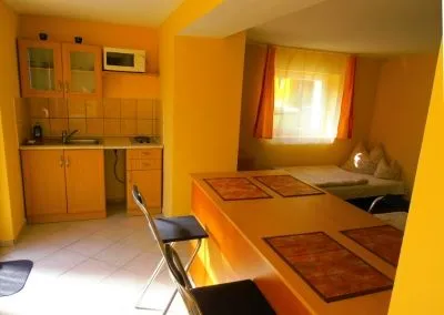 3 üzleti kép BALATONALMÁDI SZÁLLÁS OLCSÓN EGÉSZ ÉVBEN