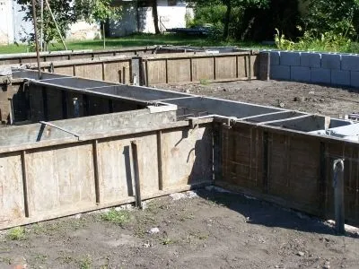 2 üzleti kép HAJNAL ZOLTÁN