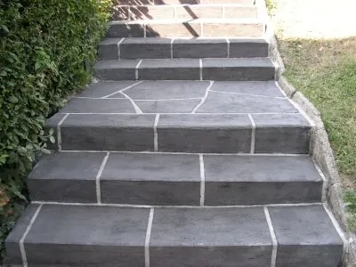 4 üzleti kép MŰKŐ-MÁRKUS