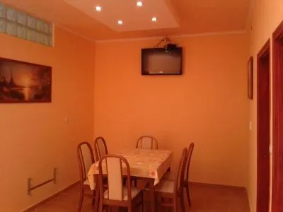 11 üzleti kép NYÁRFÁS VENDÉGHÁZ