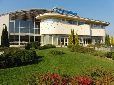 1 üzleti kép VELENCE RESORT & SPA**** SZÁLLODA ÉS WELLNESSFÜRDŐ
