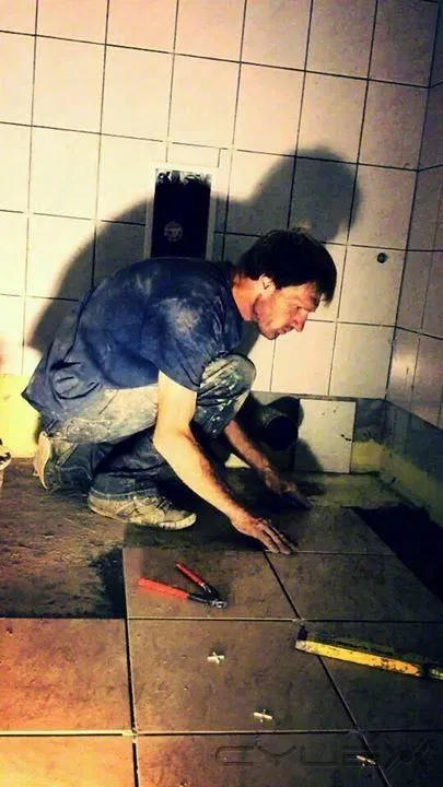 8 üzleti kép PÉCSIKŐMÜVES