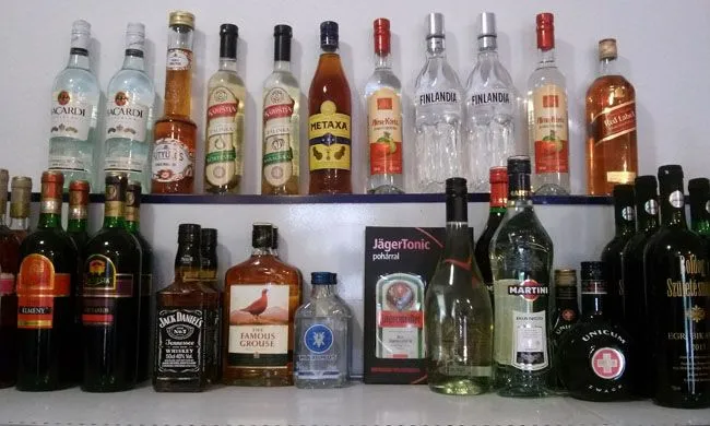 3 üzleti kép MÓR-TANK TÖLTŐÁLLOMÁS