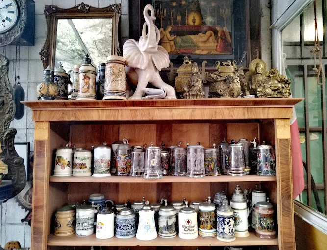 9 üzleti kép ECSERI MERCATO DELLE PULCI - GOODAPEST