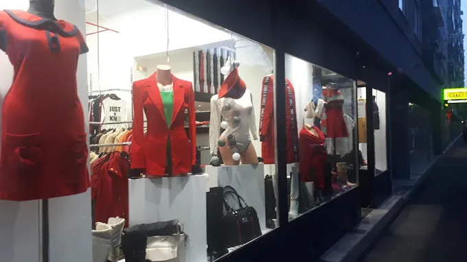 2 üzleti kép RUHATÁR - SECOND HAND & OUTLET