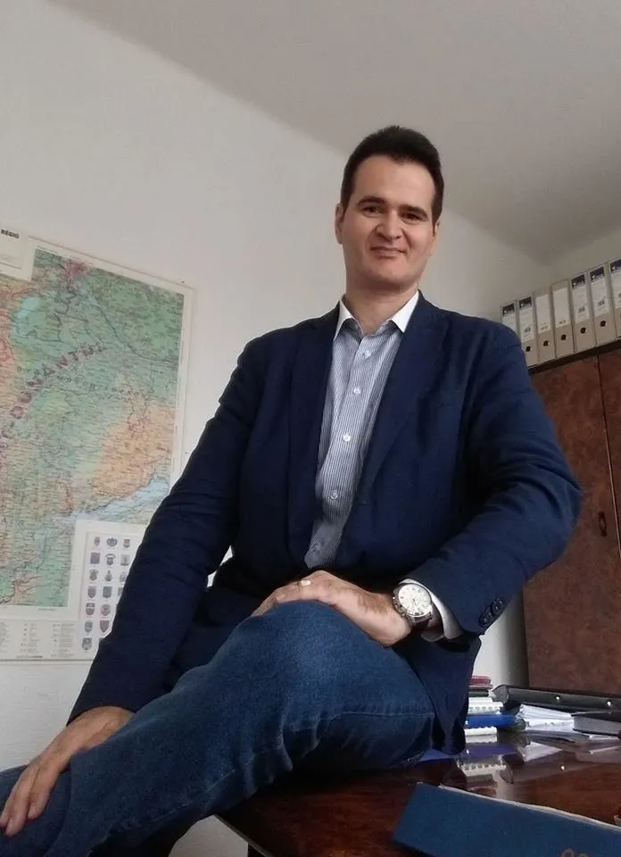 1 üzleti kép DR. GÁSPÁR SÁNDOR ÜGYVÉD
